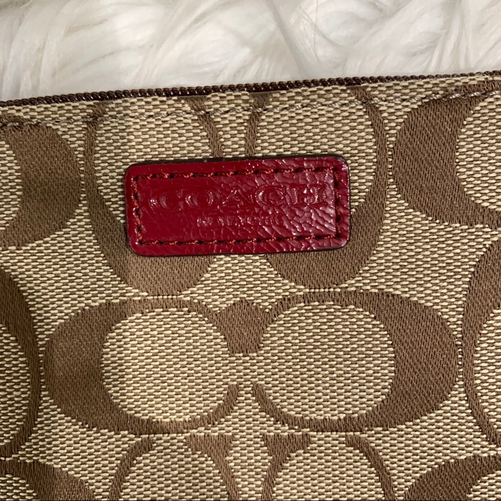 Coach wristlet - Picture 2 of 3